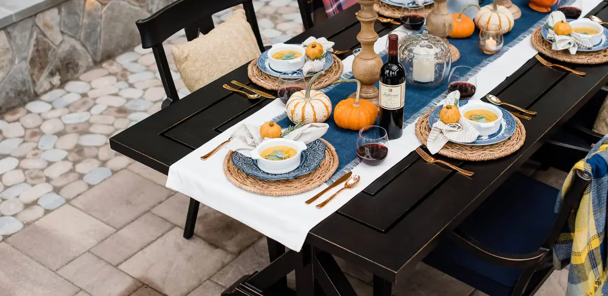 10 Tips for Hosting an Outdoor Thanksgiving